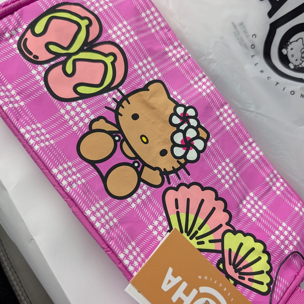 ALOHA Collection Hello Kitty Hawaii Exclusive Dopp Kit